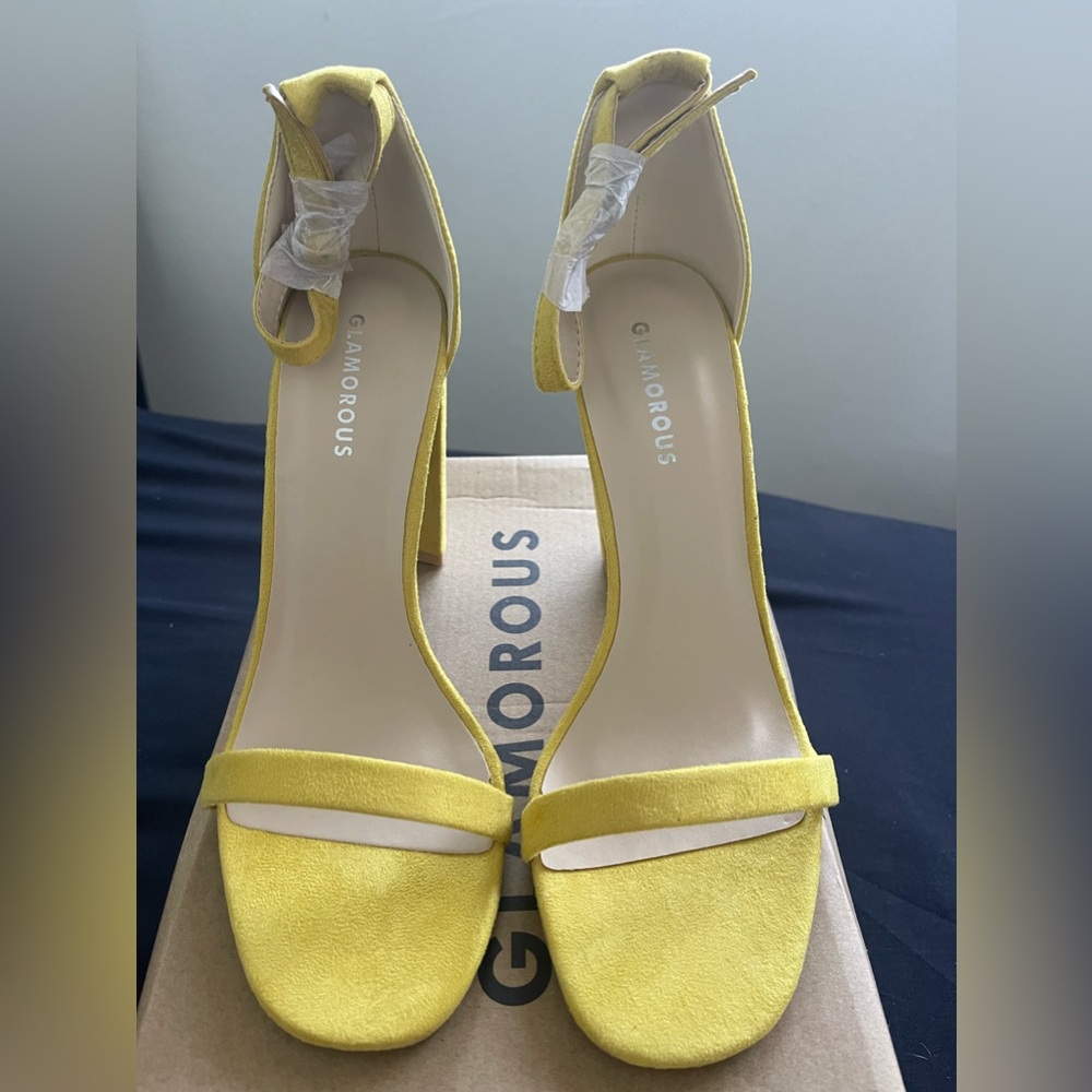 GLAMOROUS STRAP HEELS